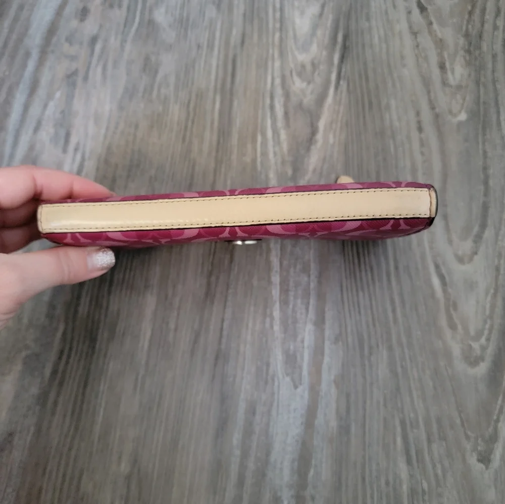 Coach Pink Peytons Dream Leather Wallet with Zipper Great Used Condition Rare - Picture 6 of 9